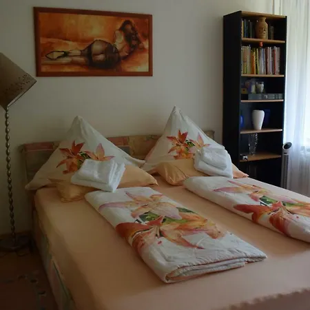 Olymuc Privatunterkunft Homestay *